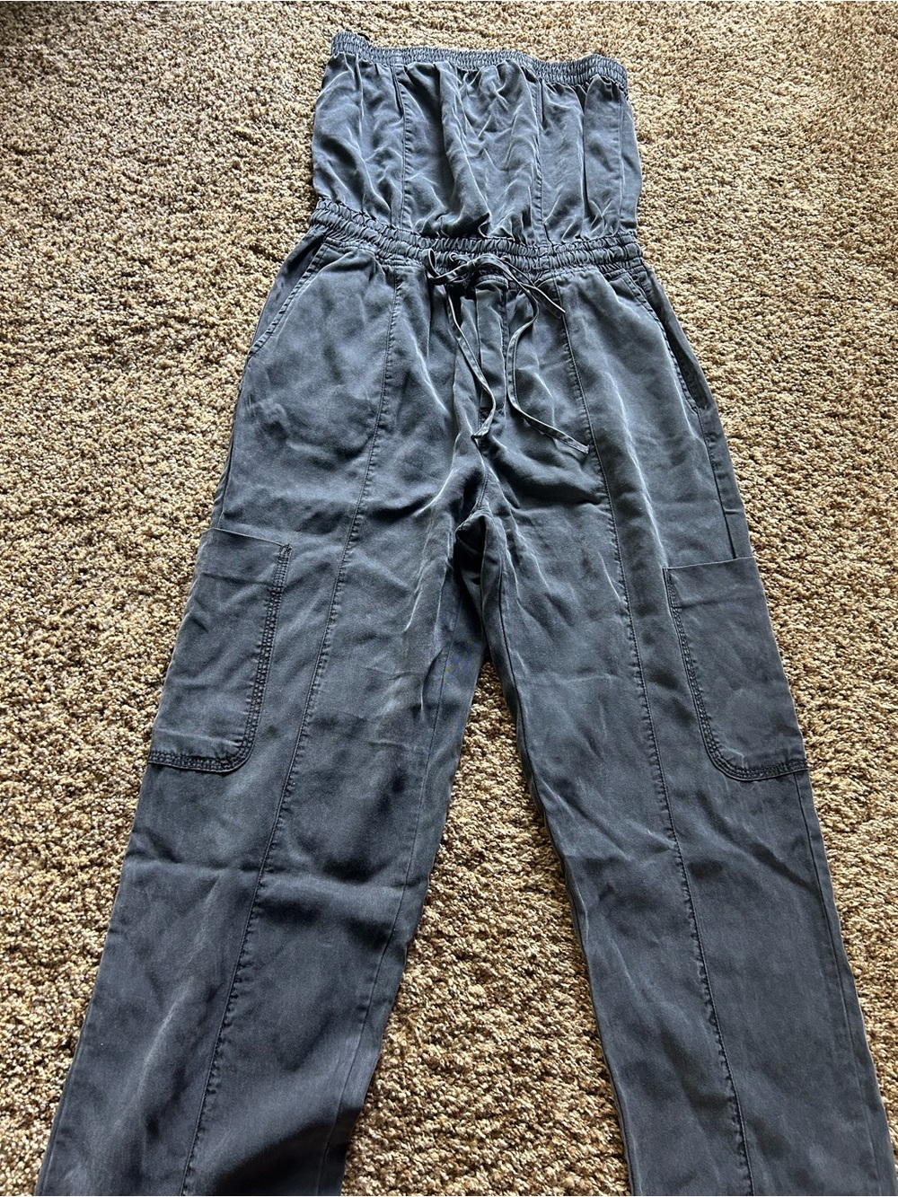 Evereve Women’s Strapless Utility Jumpsuit in Charcoal
